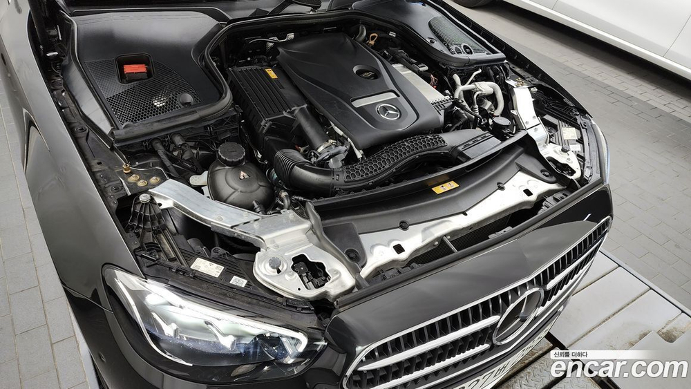 Mercedes-Benz E-Class W213 E250 Avangarde (05.2021)