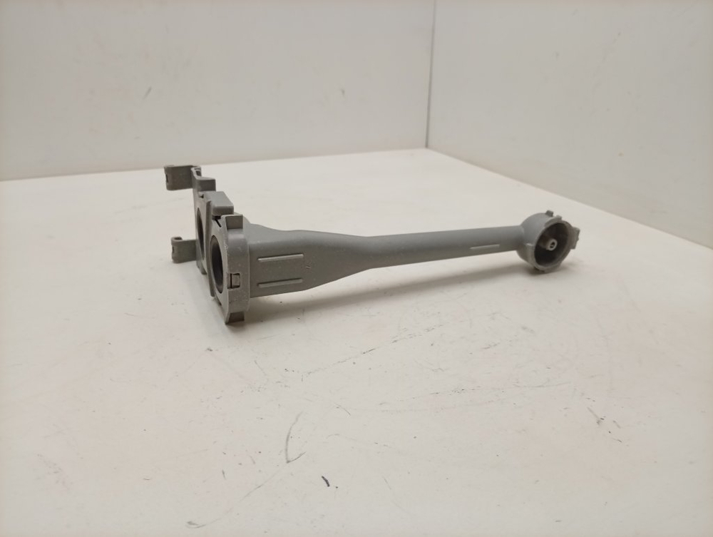 DIS5831 ктп4 Держатель для верхнего разбрызгивателя Beko Whirlpool Kuppersberg 1759600100 б/у