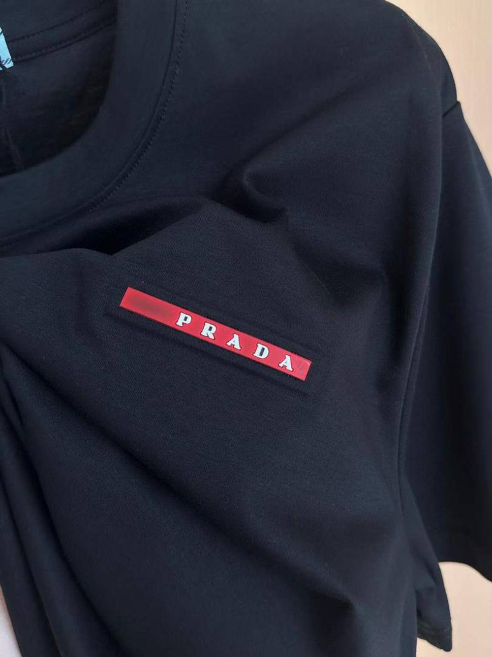 Футболка Prada
