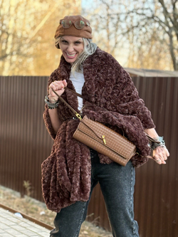 Накидка /жилет с карманами и поясом шоколад