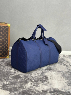 Сумка-мессенджер Louis Vuitton