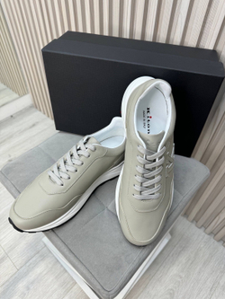 Кроссовки Kiton