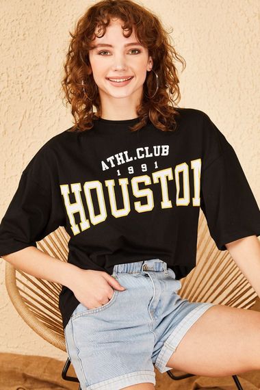 Qadın üçün geniş ölçülü qara t-shirt Houston 10501026