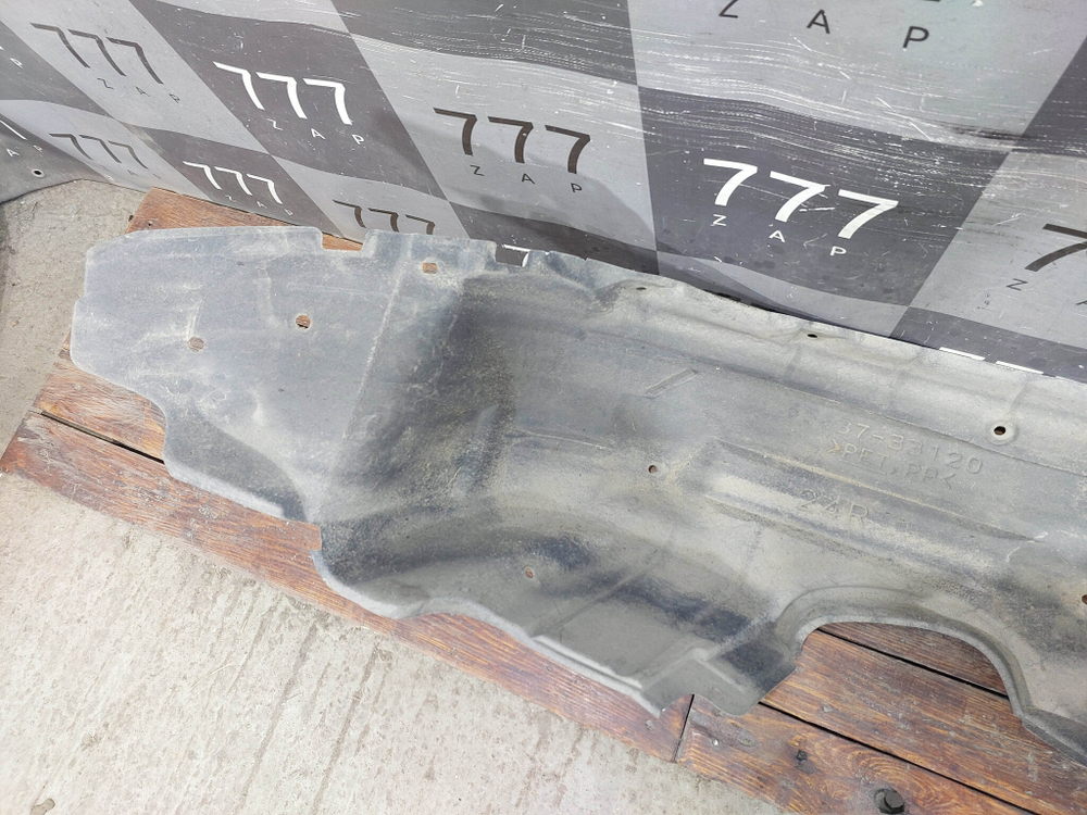 Подкрылок задний правый Lexus ES 7 18-нв Б/У Оригинал 6563733120