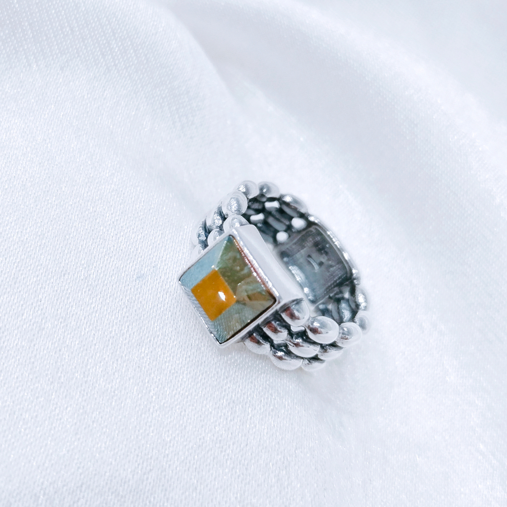 "Авенсис" кольцо в серебряном покрытии из коллекции "Форсаж" от Jenavi