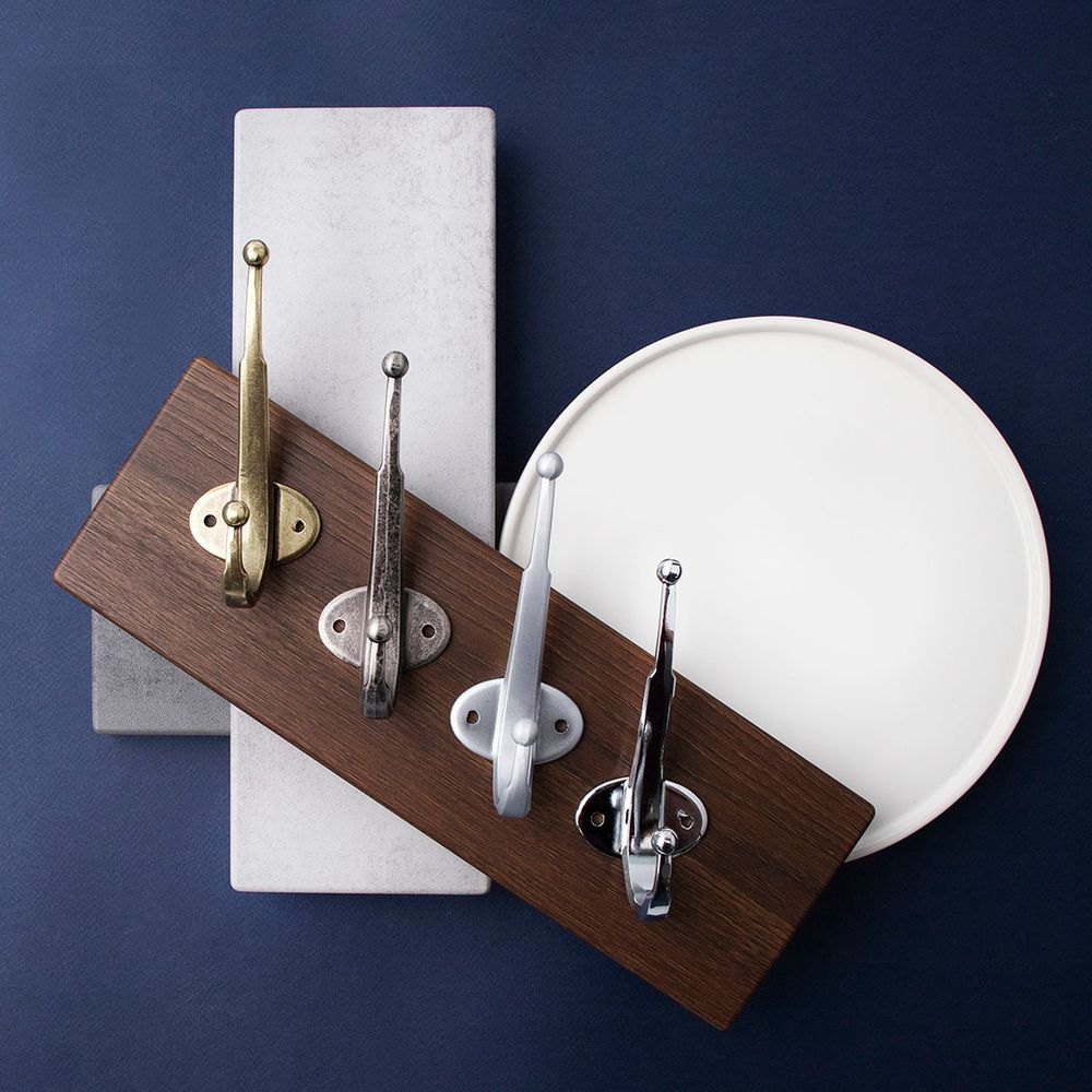 Крючок мебельный двухрожковый, оксидированная бронза