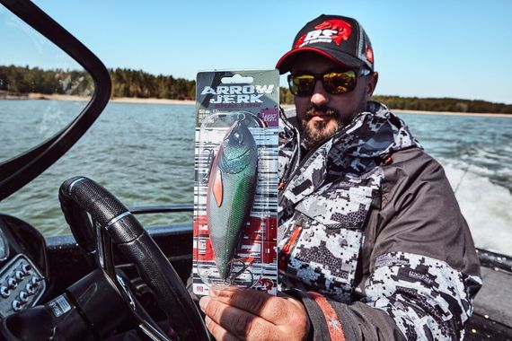 Воблер плавающий LJ BBS Original ARROW JERK F 015.00/026