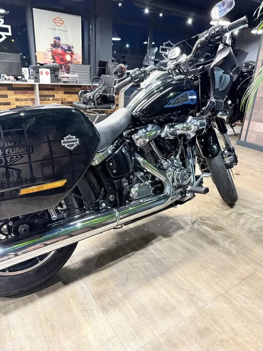 Harley-Davidson Low Rider ST (Black/Chrome) 2025