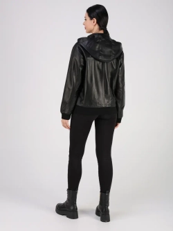 Кожаная куртка демисезонная с капюшоном