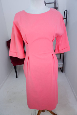 Платье Deniza яркого цвета, визуально на 46 размер, новое