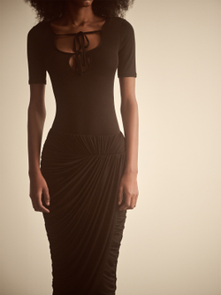 Юбка миди из трикотажа со сборкой