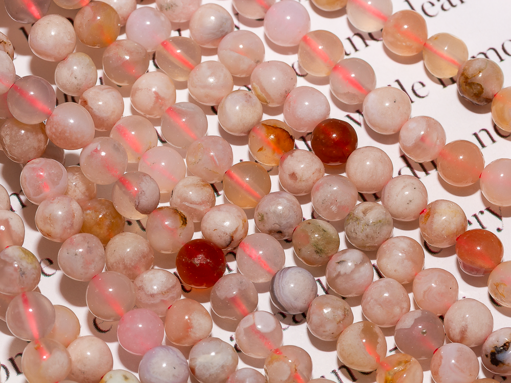 Нить бусин из агата 6мм