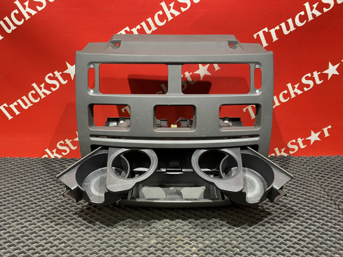 Консоль панели приборов 2018г