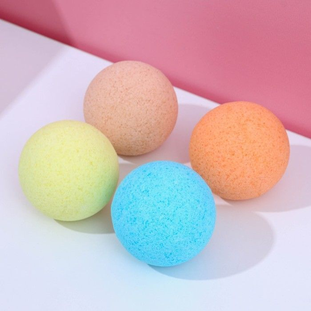 Набор из 4 бомбочек для ванны «Добрый Санта» (Цвет: разноцветный)