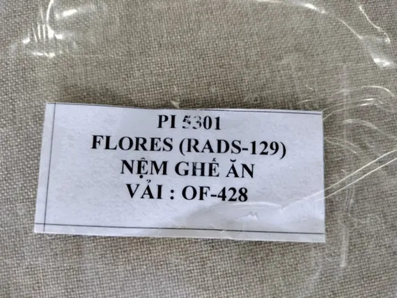 Комплект уличной мебели Kia Flores из массива акации, стол, 6 стульев