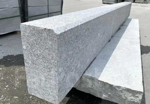 Гранитный бордюр