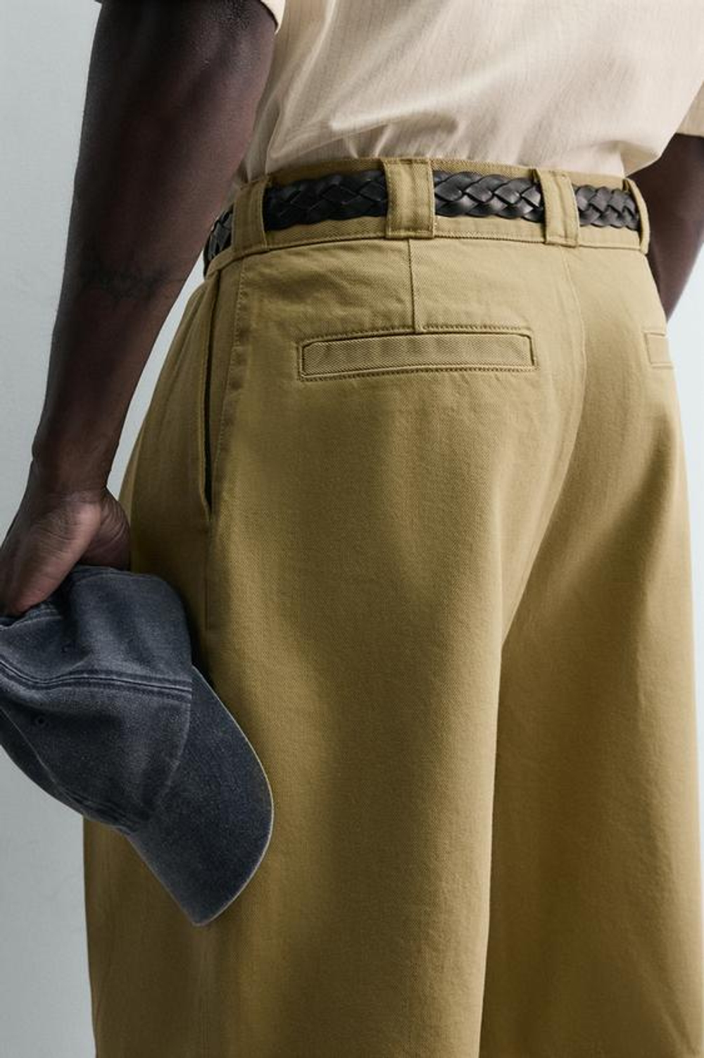 ZARA ШОРТЫ RELAXED FIT СО СКЛАДКАМИ, РЫЖЕВАТО-КОРИЧНЕВЫЙ