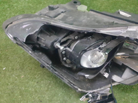 Битая Фара правая Genesis G70 (2017-2021) LED