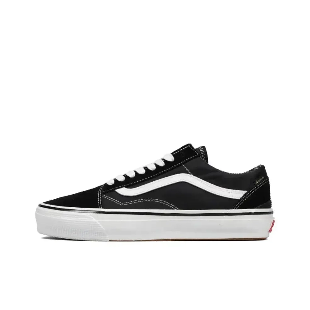 Кеды Vans Old Skool Gore-Tex 'Black' VN000D0UBPA