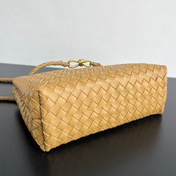 Bottega Veneta Medium Andiamo 32 cm