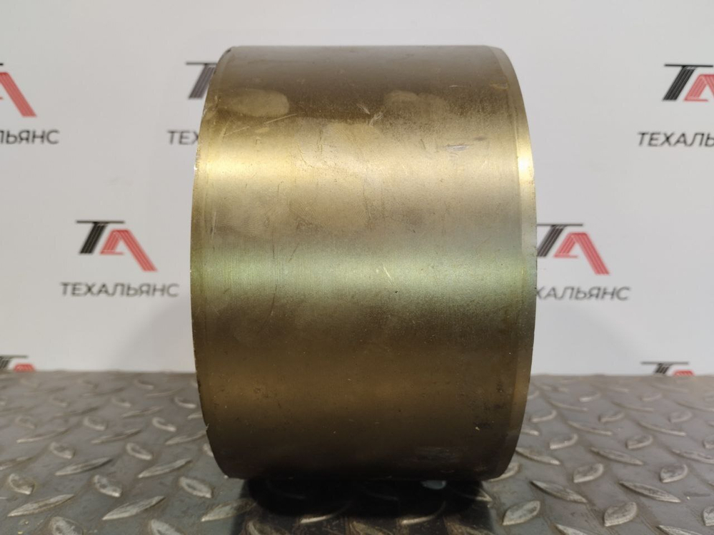 Втулка 195-27-32161