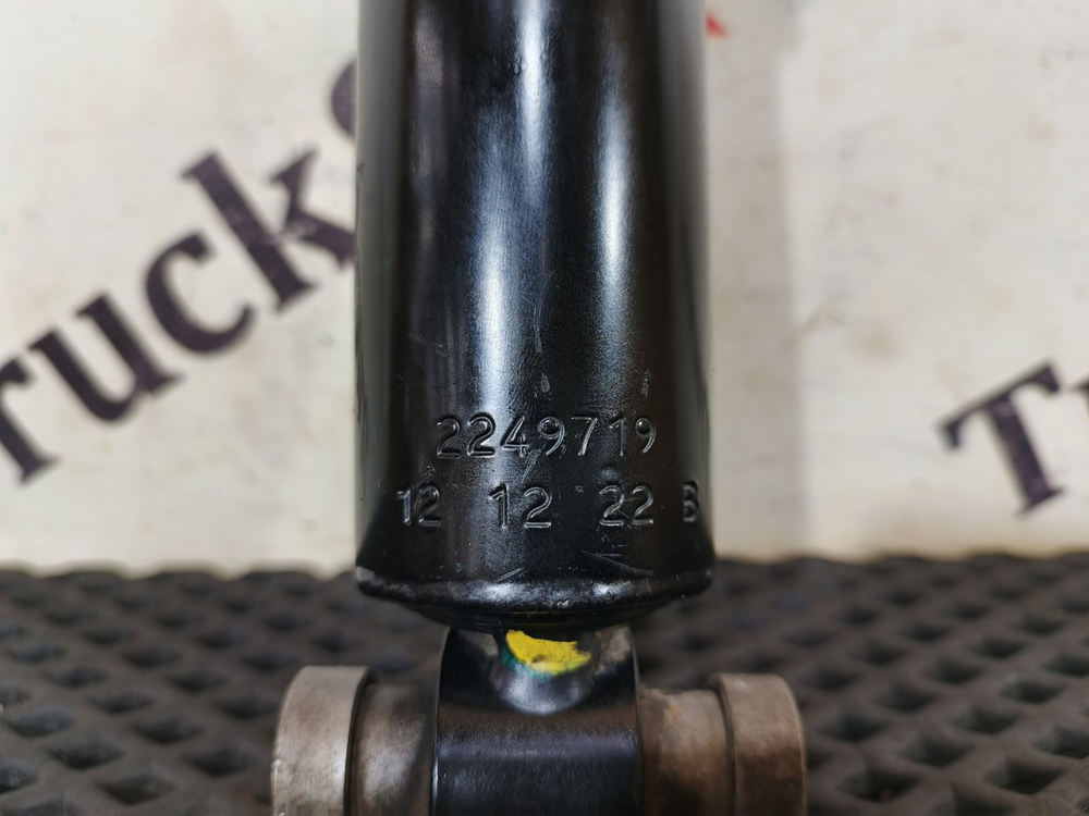 Амортизатор кабины горизонтальный 2023г.