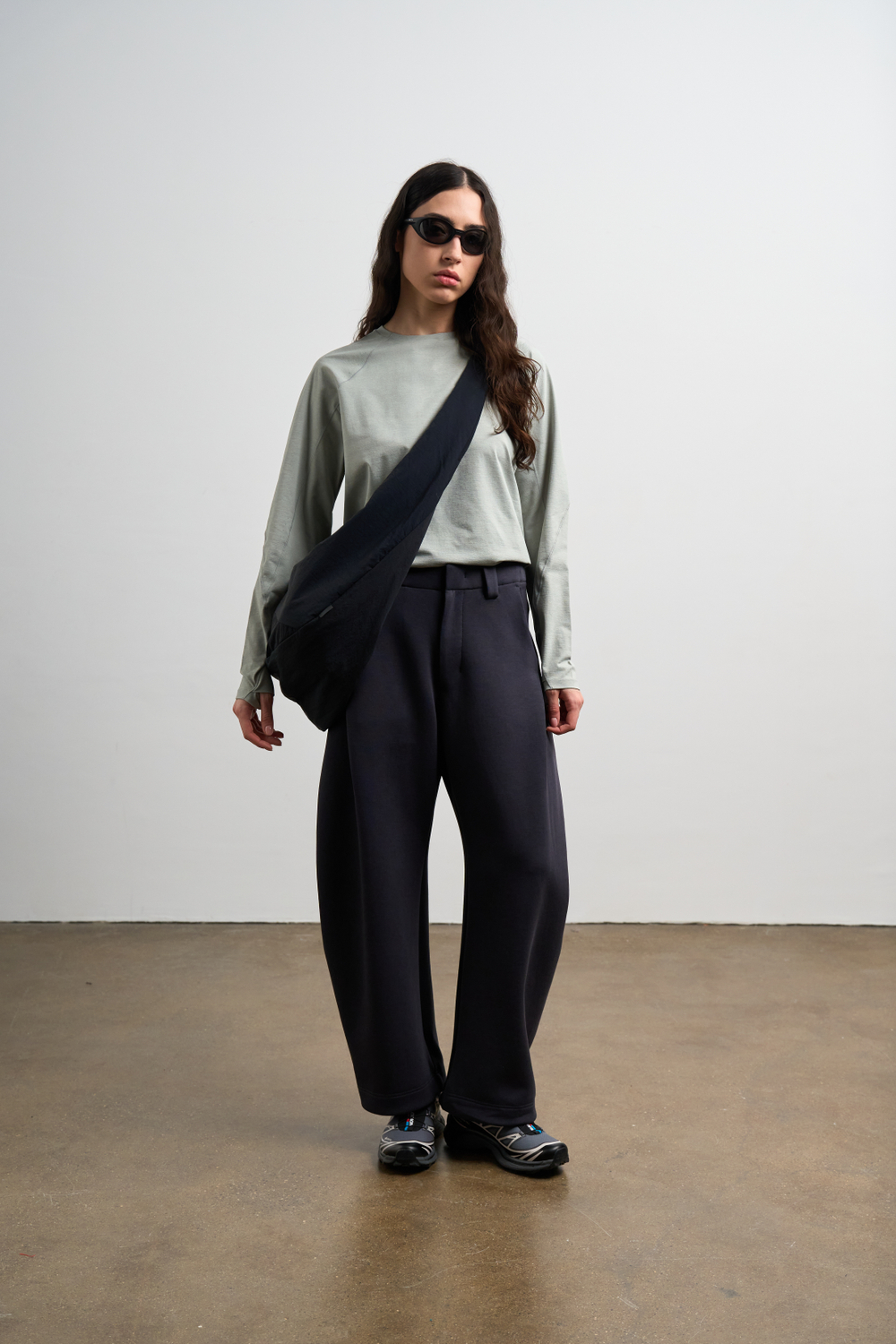 Брюки Nothomme Blue Monte Slanted-Cut Sweatpants "Tile Cat Gray"