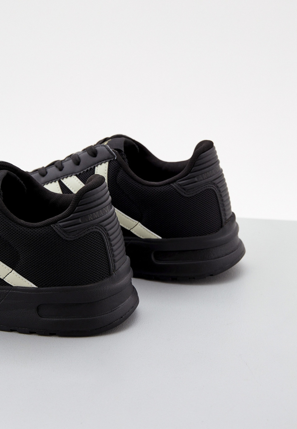 Кроссовки мужские ARMANI EXCHANGE DUSSELDORF