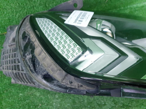 Фара правая Audi Q7 2 (2019-н.в.) LED Matrix (В пленке)
