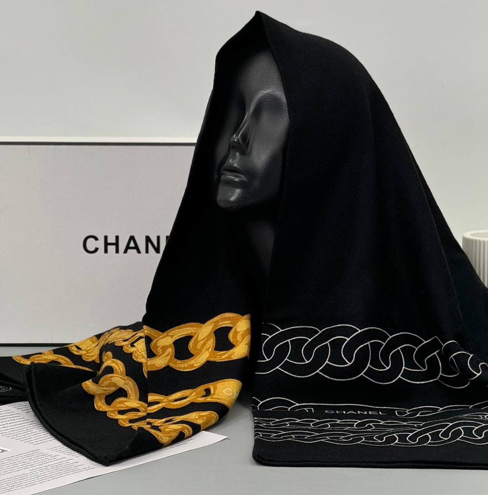 Платок CHANEL