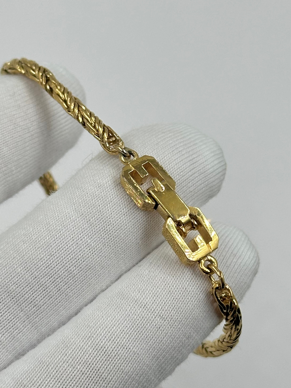 Браслет Givenchy