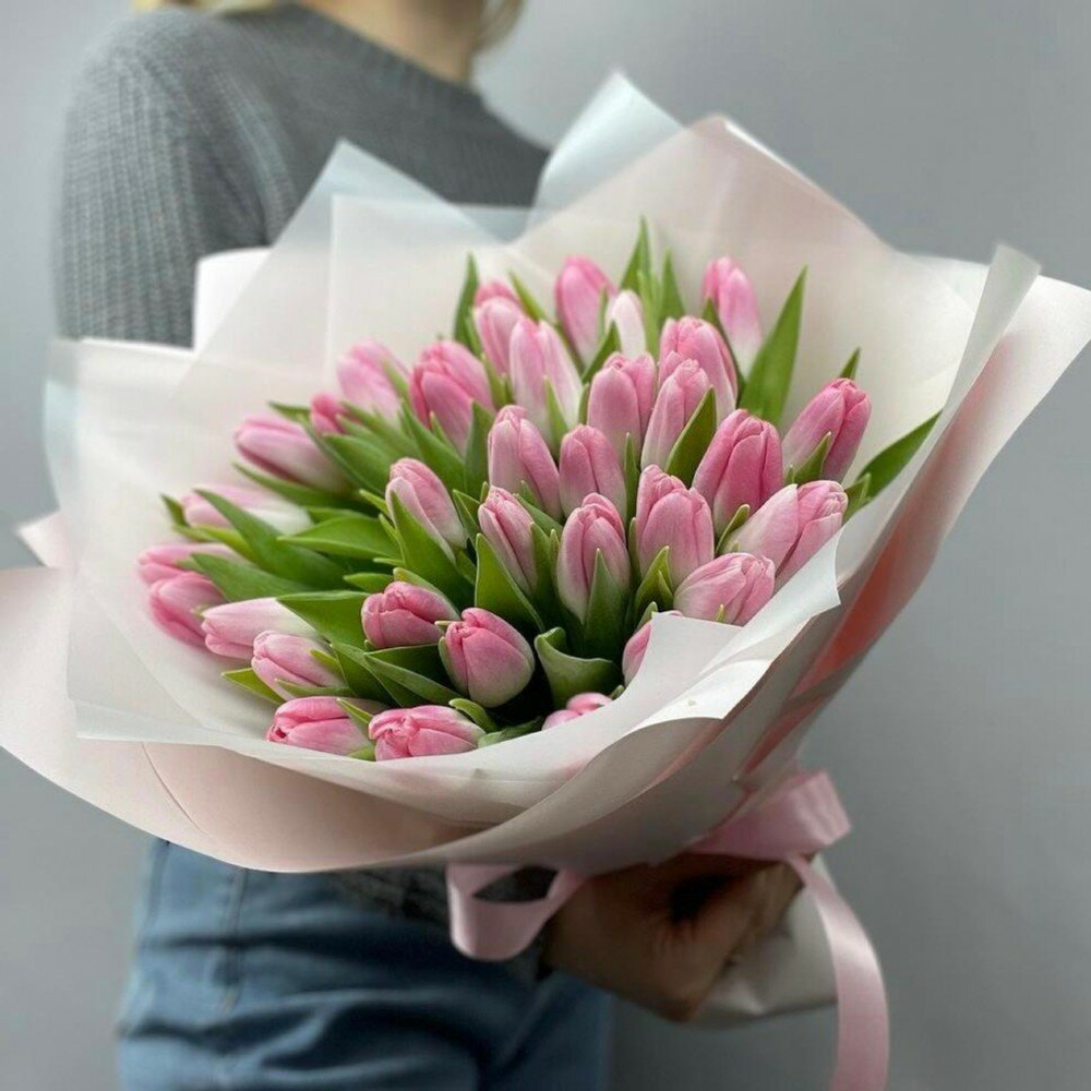 Букет розовых тюльпанов 35шт