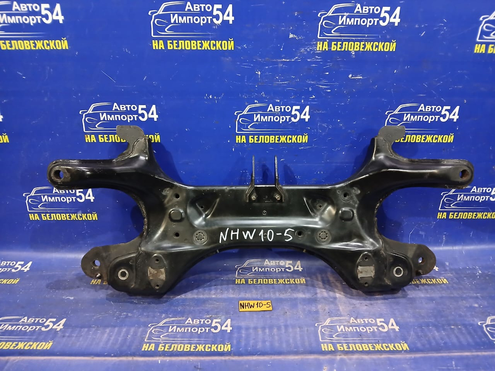 Балка передняя поперечная TOYOTA PRIUS 1998