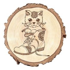 Выжигание на спилах Игривый котенок