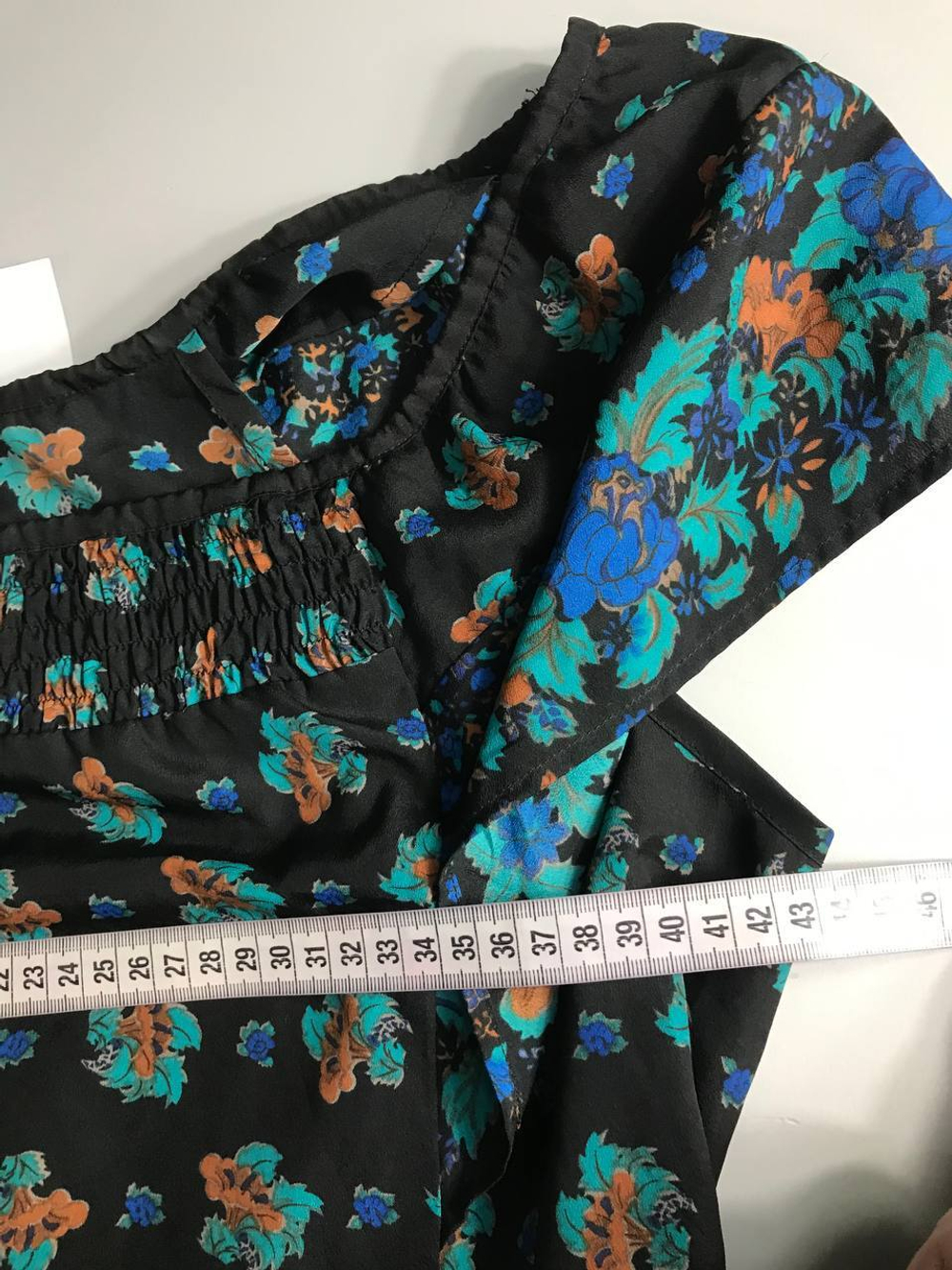 Платье Warehouse легкое, маркировка 38, визуально 44 размер