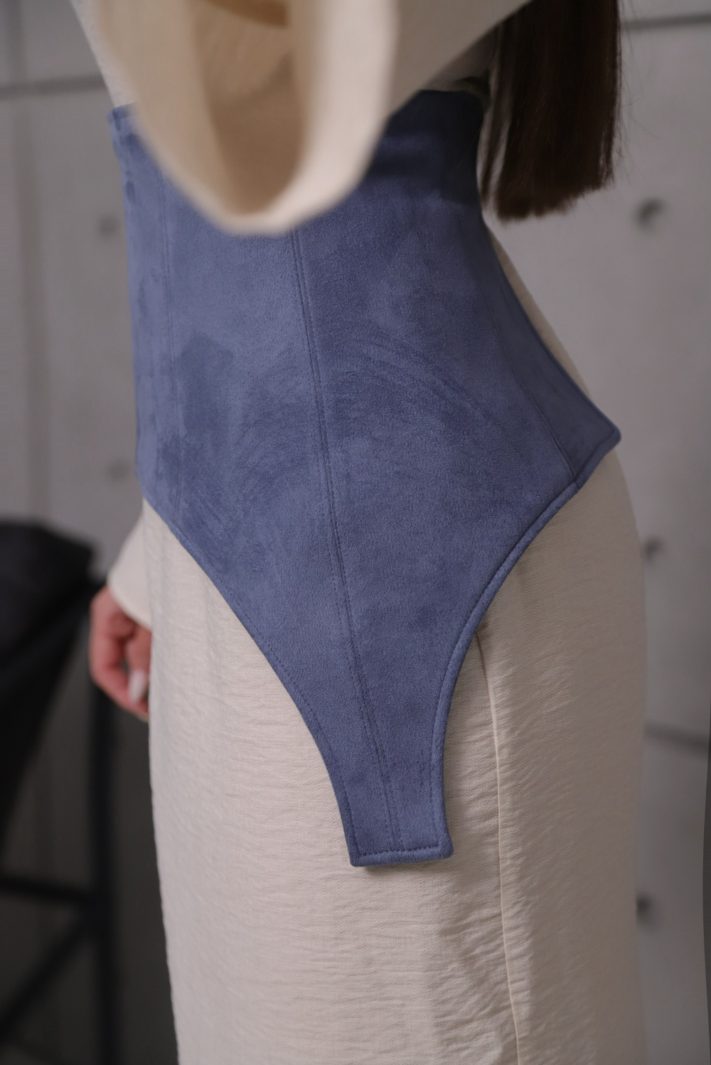 Платье Оливия с баской