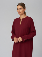 Платье прямое с вырезом "капля"