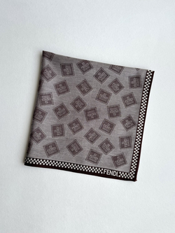 Платок коричневый Fendi