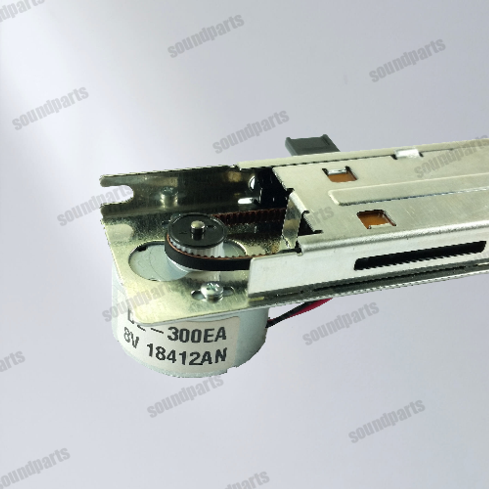 Фейдер ZK560801 для цифровых микшерных пультов Yamaha серии TF