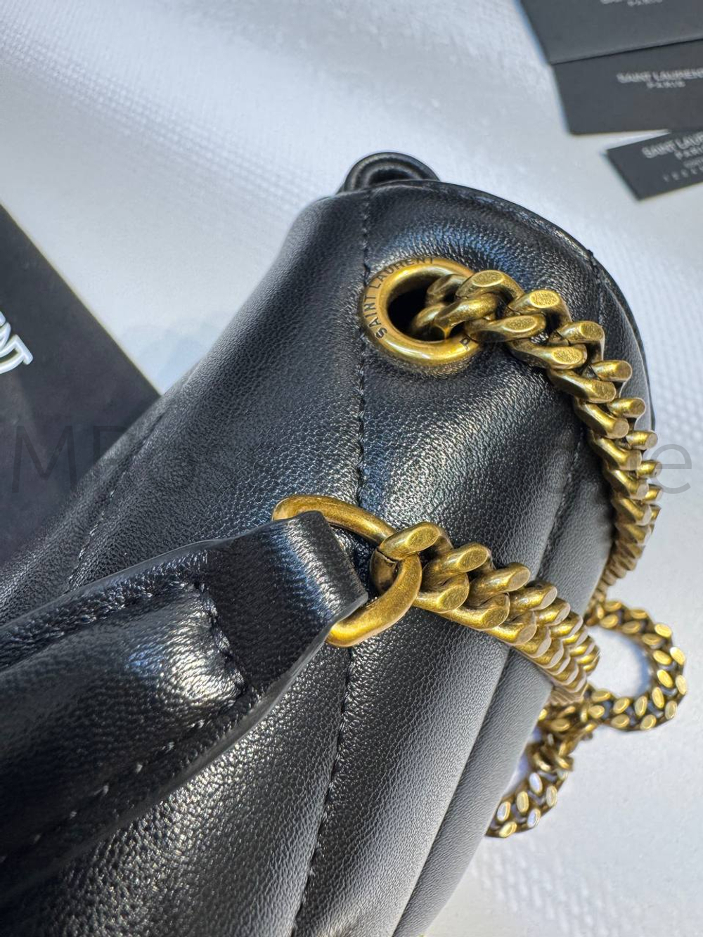 Женская сумка Yves Saint Laurent Small Loulou Matelasse черного цвета средняя