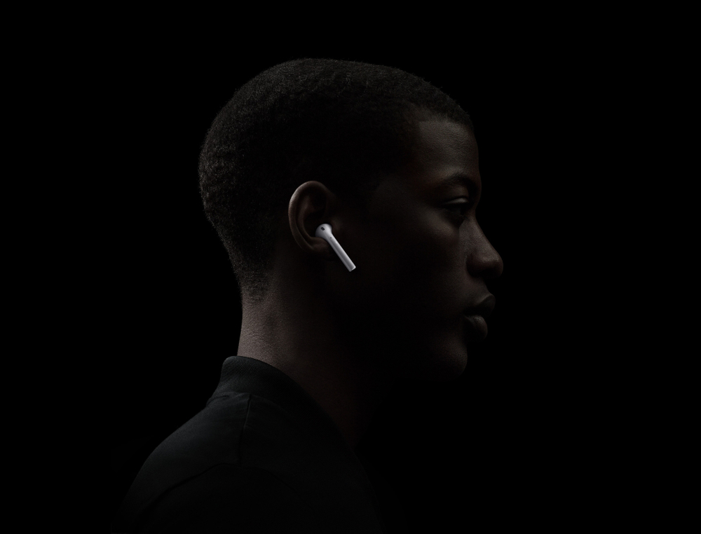 Беспроводные наушники Apple AirPods 2