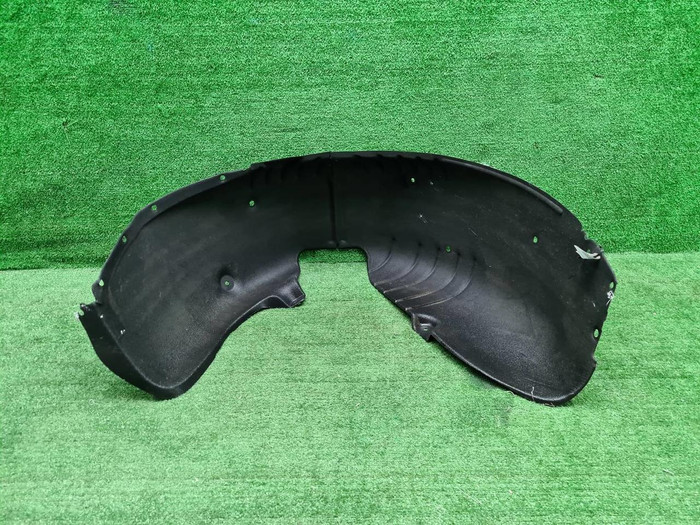 Подкрылок задний правый Genesis G90 (2018-2022)