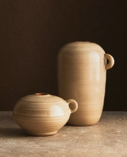 ZARA HOME КЕРАМИЧЕСКАЯ ВАЗА С РУЧКОЙ, ЭКРЮ