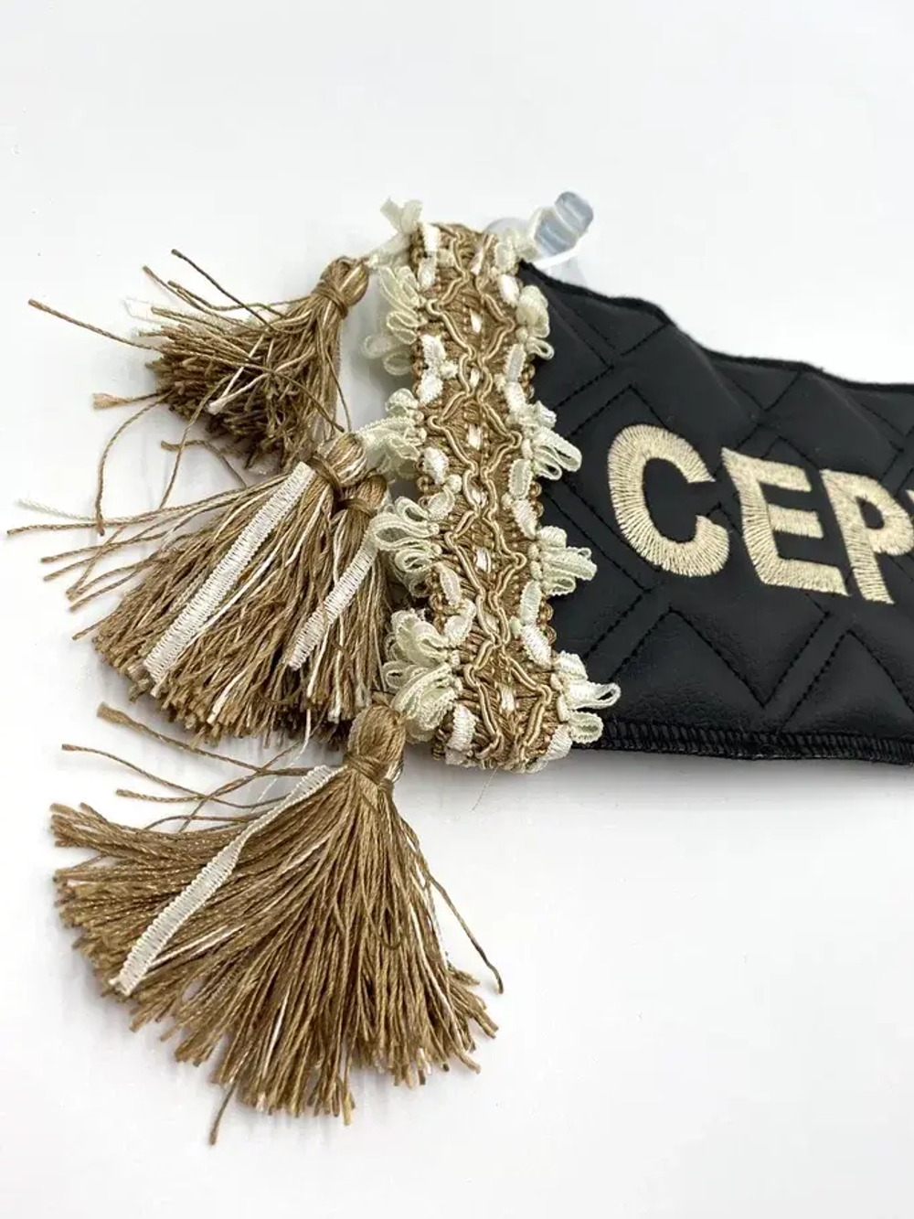 Карман Сергей (черный с бежевой вышивкой, экокожа)
