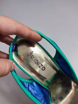 Босоножки Ronzo яркие 37 размер