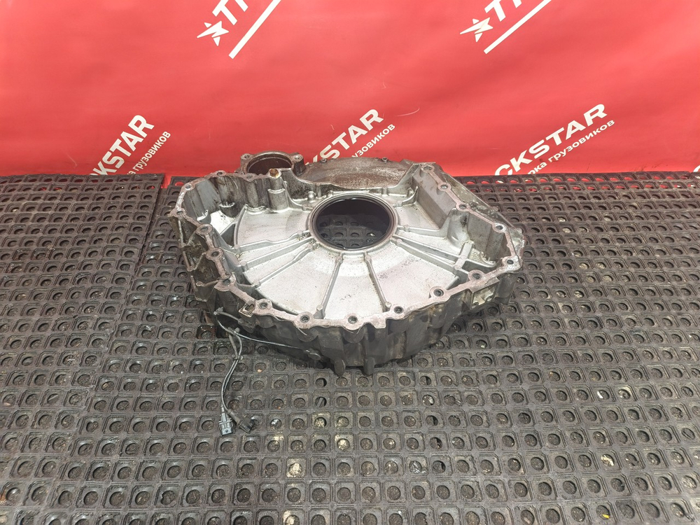 Кожух маховика