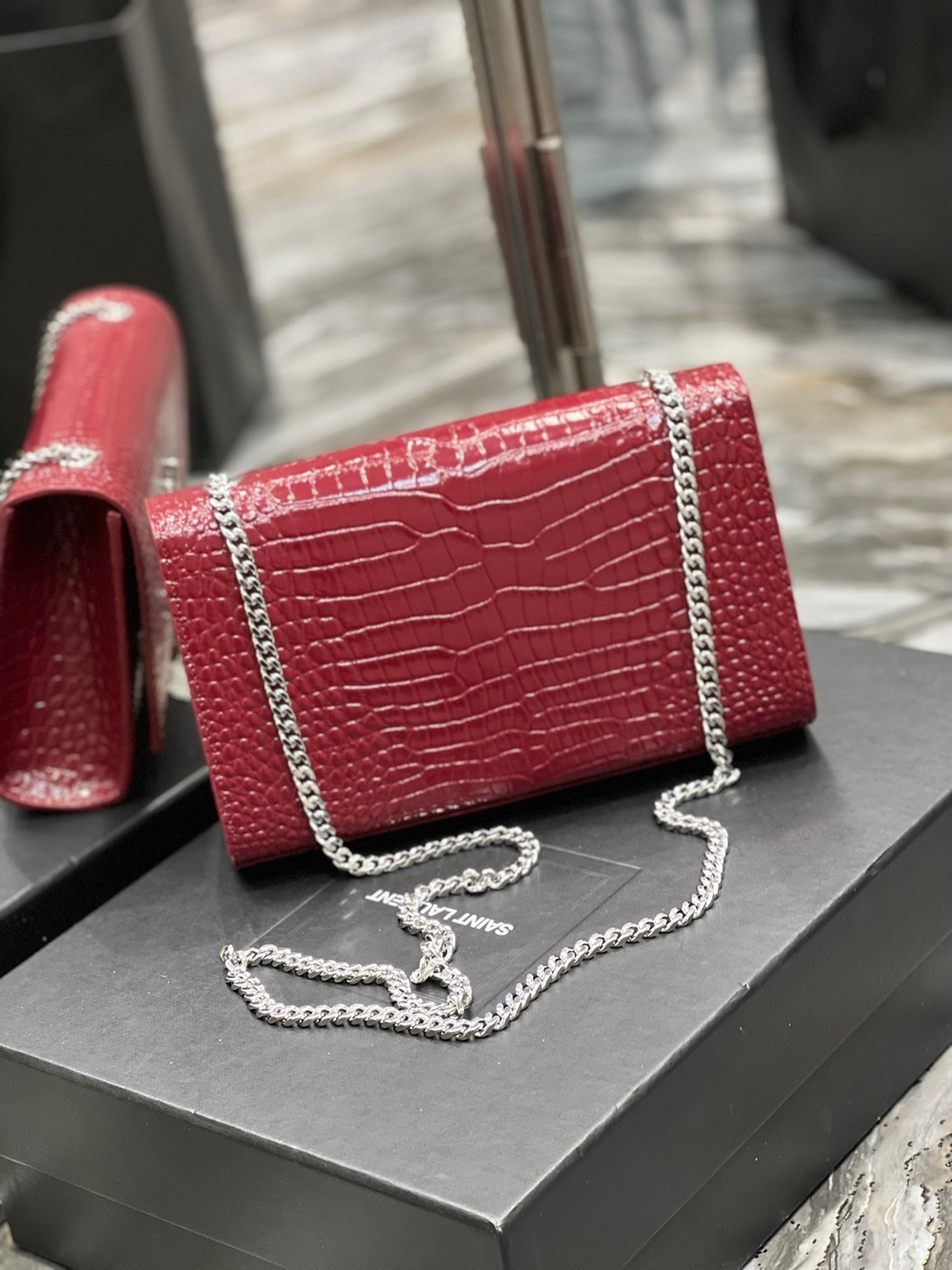 Saint Laurent Kate Medium Bag 24 cm