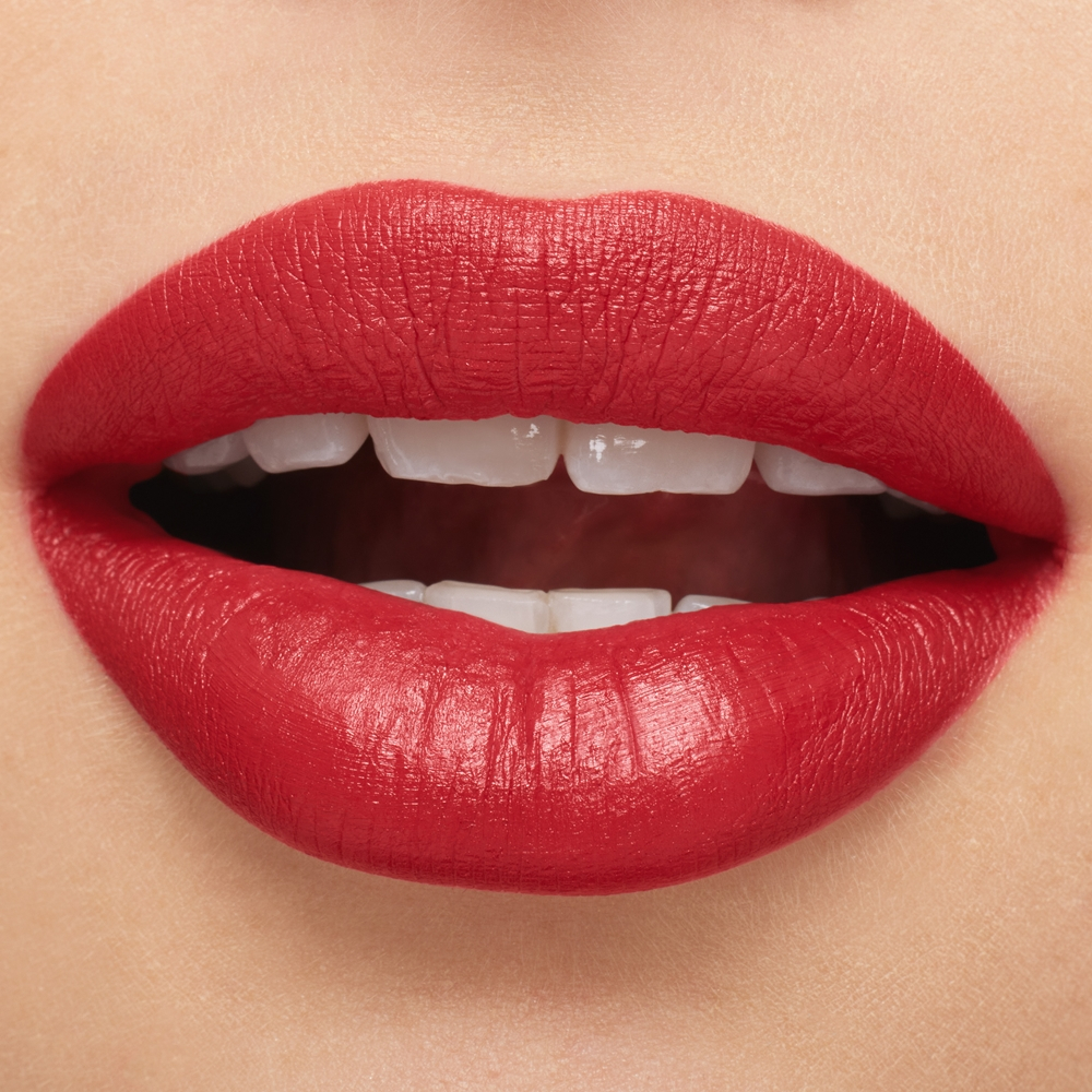 MAC Cosmetics MACximal Silky Matte Lipstick - Матовая помада оттенок Ring The Alarm, 3 g