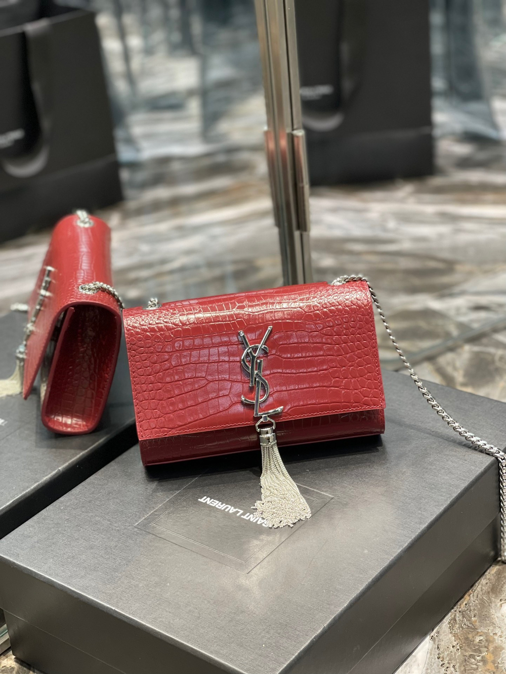 Saint Laurent Kate Small Bag 20 cm