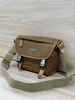 Сумка-мессенджер Prada